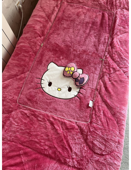 پتو بالشتی هلو کیتی