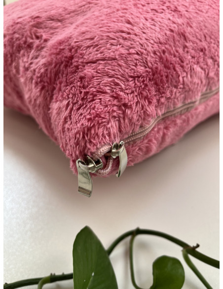 پتو بالشتی هلو کیتی