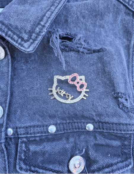 سنجاق سینه هلو کیتی