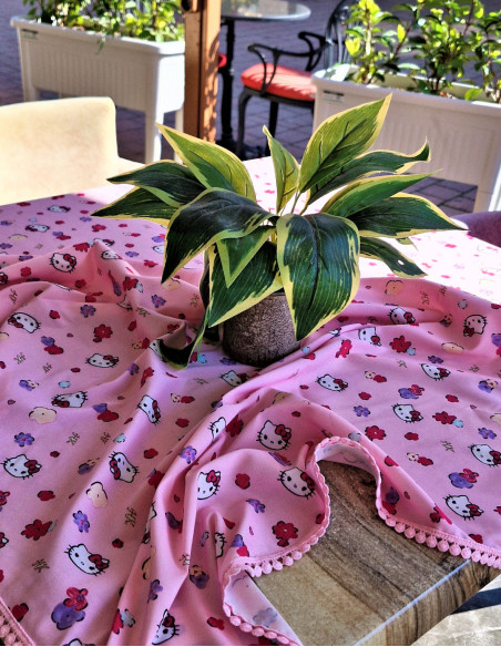 رومیزی هلو کیتی