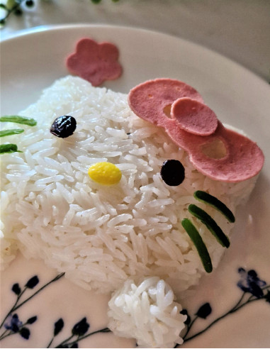 قالب برنج هلو کیتی