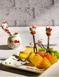 چنگال مزه خوری هلو کیتی 2