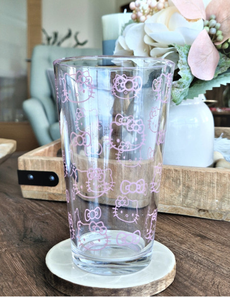 لیوان هلو کیتی