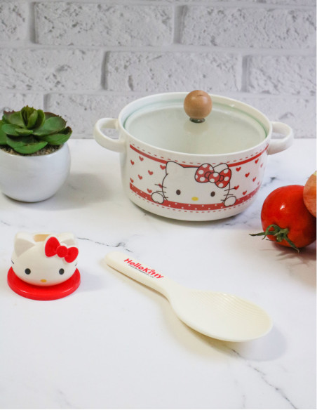 قاشق کنار گاز هلوکیتی