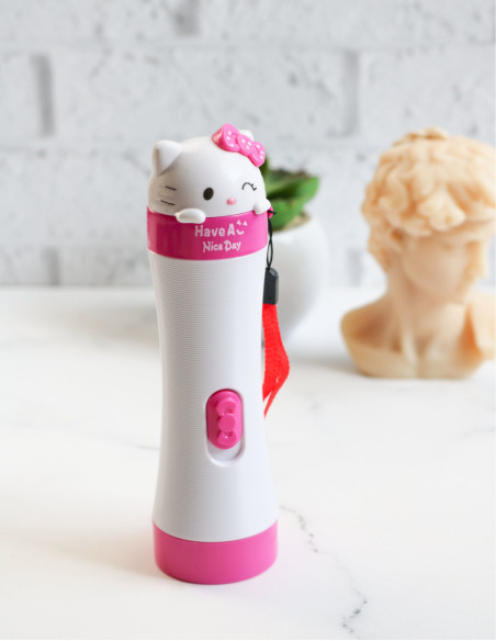 چراغ قوه هلو کیتی