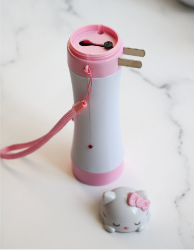 چراغ قوه هلو کیتی