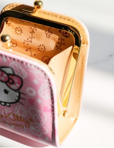 کیف فانتزی_هلوکیتی 2