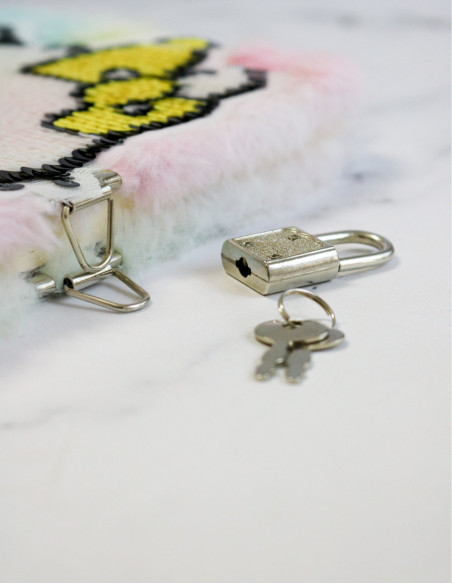 دفتر خاطرات هلو کیتی