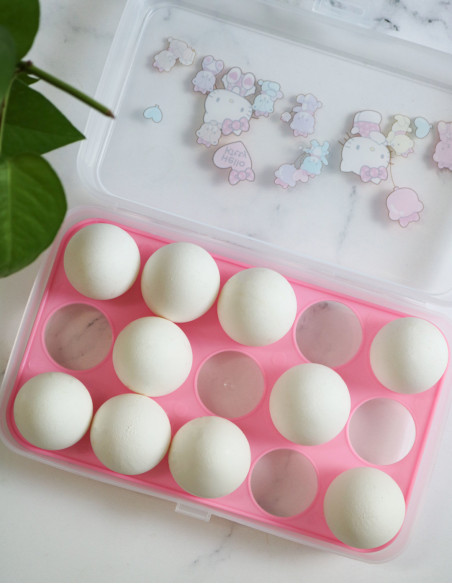 جاتخم مرغ هلو کیتی