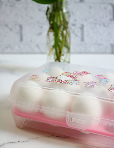 جاتخم مرغ هلو کیتی