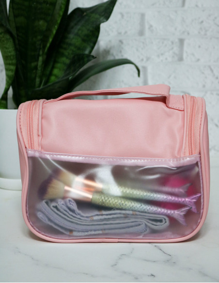 کیف لوازم بهداشتی هلو کیتی