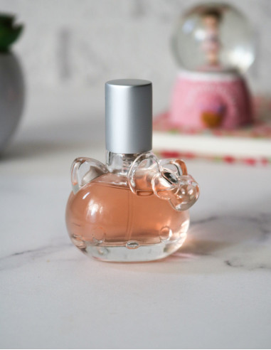 ادکلن هلو کیتی