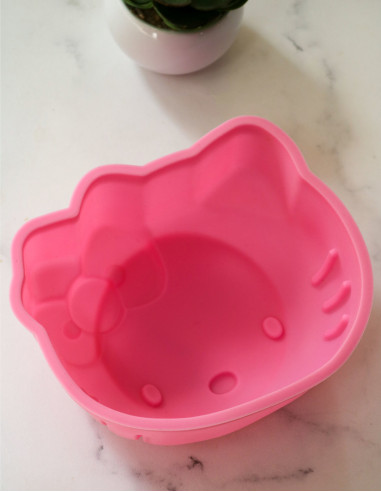 قالب کیک هلو کیتی