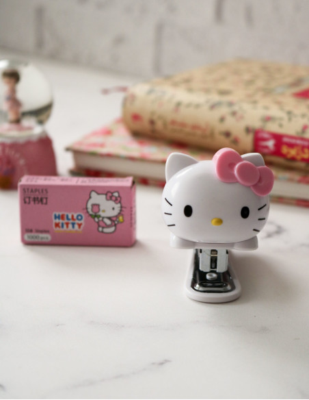 منگنه هلو کیتی