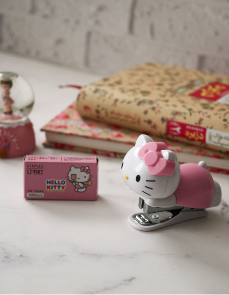 منگنه هلو کیتی