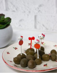 خلال مزه خوری هلو کیتی 2