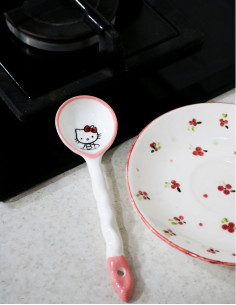 قاشق کنار گاز هلو کیتی 2